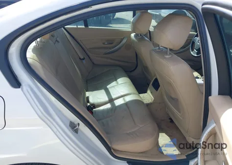 2013 BMW 328I z USA, uszkodzony, nr VIN WBA3A5G55DNP20778